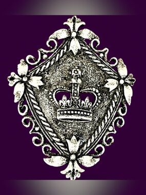 Florenza Rare Vintage Crown Heraldic Victorian Revival Brooch Pin Gothic 1960s